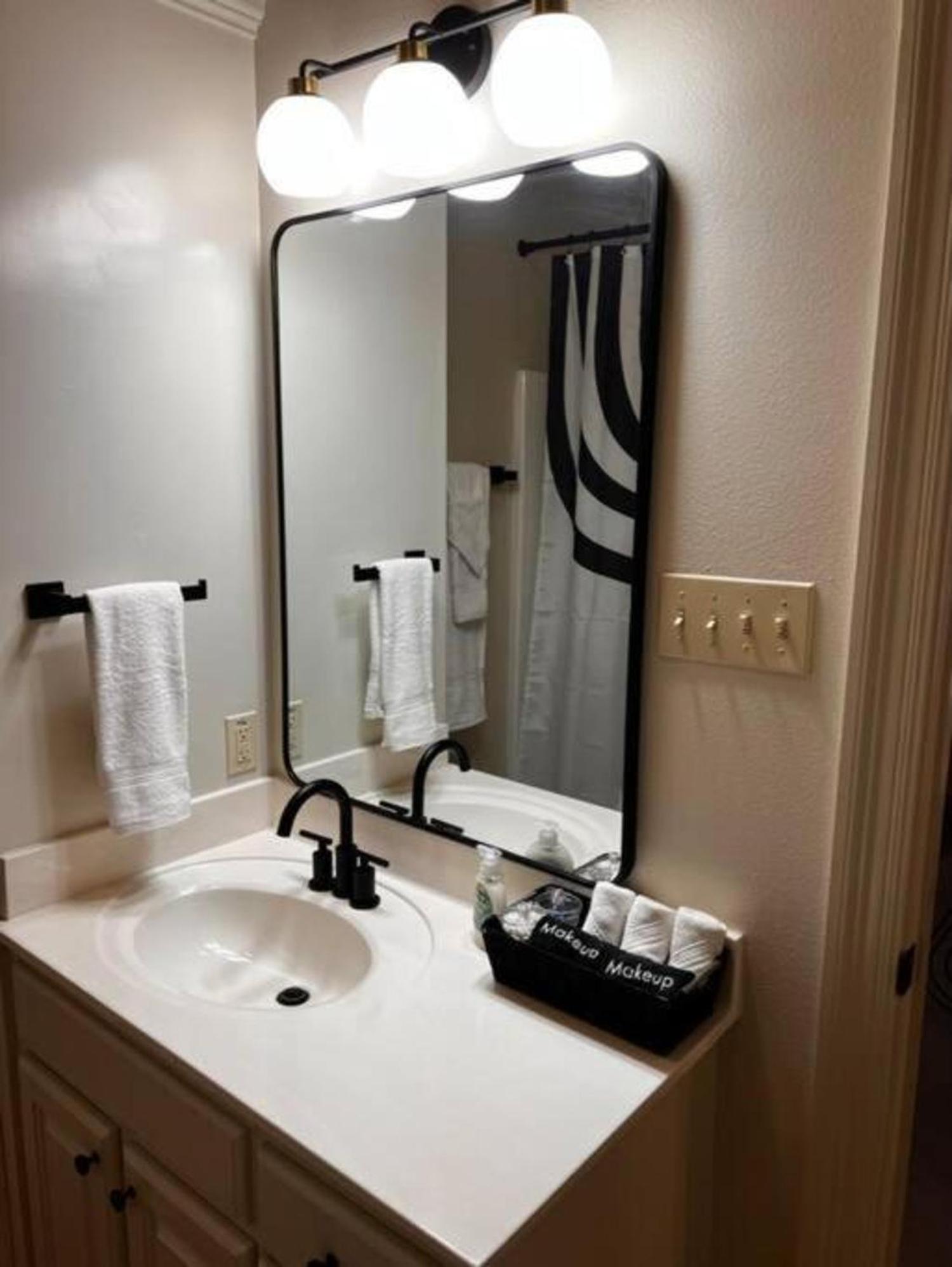 Stylish & Romantic Home, Long-Term Friendly, King Baton Rouge Luaran gambar